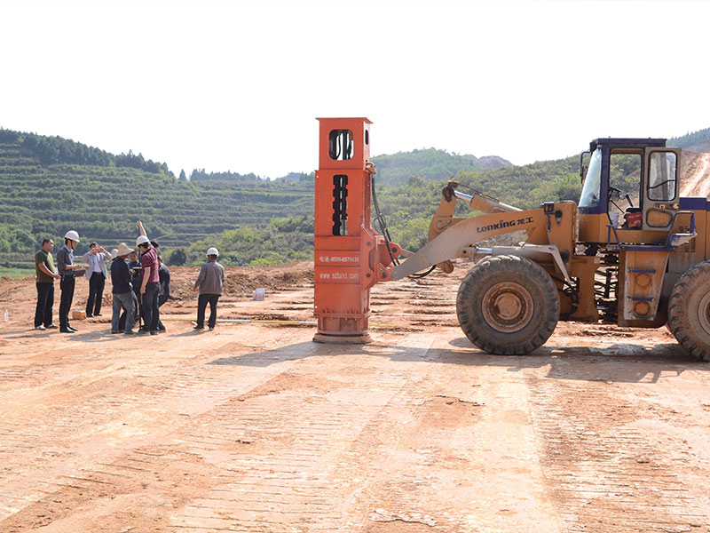 液壓夯實機 液壓夯實機